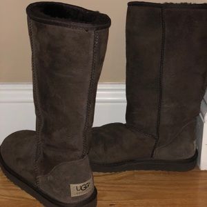 UGG - Classic Tall Boot, Chocolate - Size 6